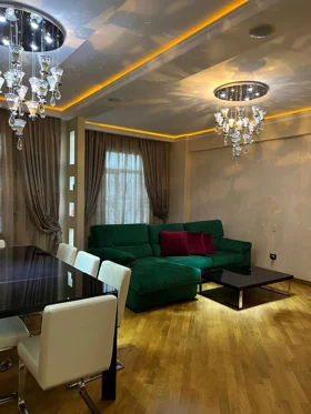 Kirayə 3 otaq mənzil 150m² , Bakı , Nəsimi 