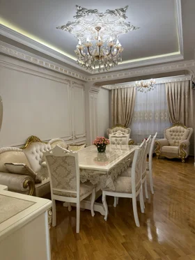 Kirayə 3 otaq mənzil 134m² , Bakı , Səbail 