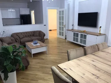 Kirayə 3 otaq mənzil 120m² , Bakı , Nəsimi 