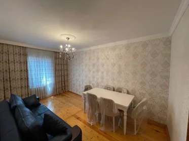 Kirayə 2 otaq mənzil 65m² , Bakı , Nizami , 8-ci kilometr