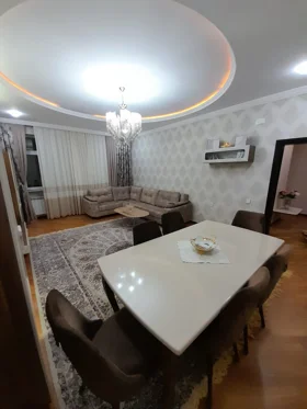 Kirayə 3 otaq mənzil 130m² , Bakı , Yasamal , Yeni Yasamal