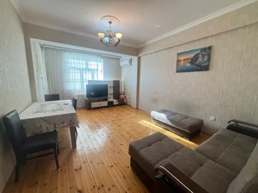 Kirayə 3 otaq mənzil 110m² , Bakı , Xətai 