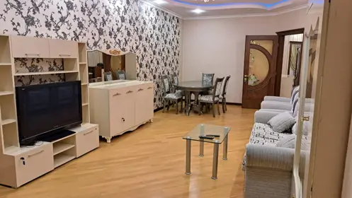 Kirayə 2 otaq mənzil 110m² , Bakı , Yasamal 