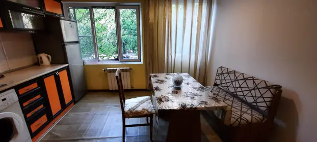 Kirayə 3 otaq mənzil 100m² , Bakı , Nərimanov 