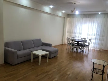 Kirayə 3 otaq mənzil 117m² , Bakı , Səbail , Bayıl