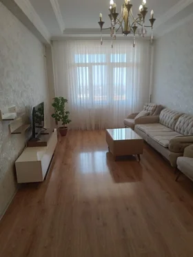 Kirayə 2 otaq mənzil 102m² , Bakı , Nizami 