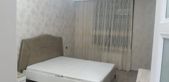 Kirayə 2 otaq mənzil 90m² , Bakı , Nizami 