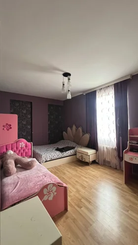 Kirayə 3 otaq mənzil 138m² , Bakı , Nizami , 8-ci kilometr