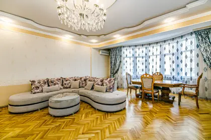 Kirayə 3 otaq mənzil 170m² , Bakı , Nəsimi 