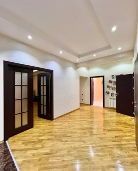 Kirayə 4 otaq mənzil 132m² , Bakı , Yasamal , Yeni Yasamal