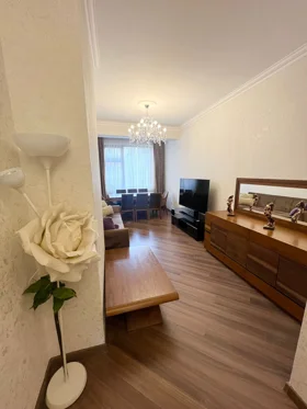 Kirayə 3 otaq mənzil 80m² , Bakı , Nərimanov , Böyükşor