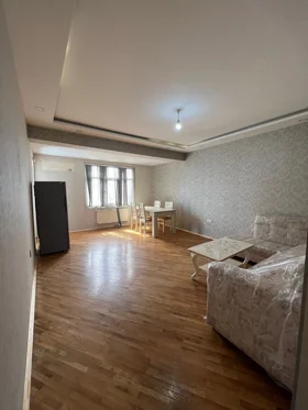 Kirayə 3 otaq mənzil 85m² , Bakı , Xətai 