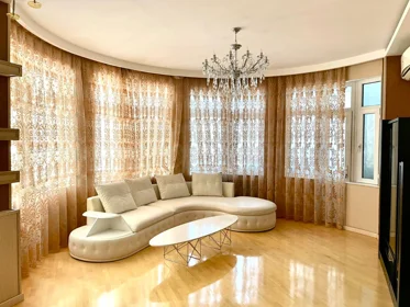 Kirayə 2 otaq mənzil 130m² , Bakı , Nərimanov 