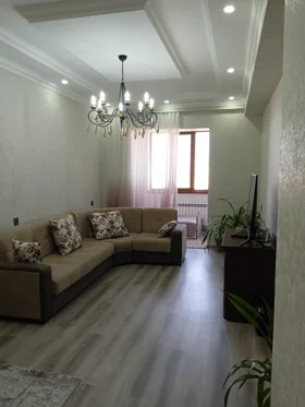 Kirayə 2 otaq mənzil 95m² , Bakı , Xətai , Əhmədli