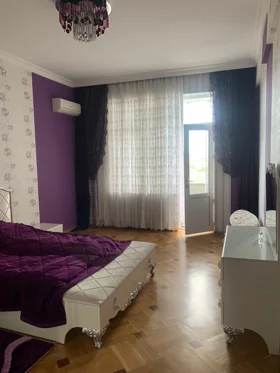 Kirayə 3 otaq mənzil 147m² , Bakı , Yasamal 