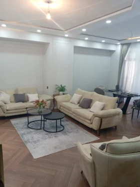 Kirayə 3 otaq mənzil 147m² , Bakı , Yasamal , Yasamal