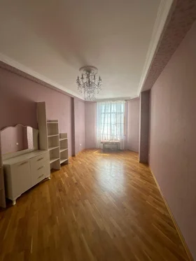 Kirayə 3 otaq mənzil 95m² , Bakı , Yasamal 