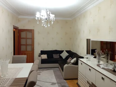 Kirayə 3 otaq mənzil 70m² , Bakı , Nizami 