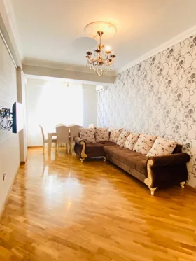 Kirayə 2 otaq mənzil 70m² , Bakı , Nizami 