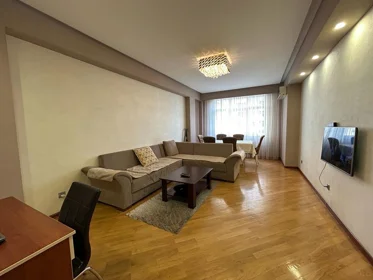 Kirayə 3 otaq mənzil 104.8m² , Bakı , Xətai , Ağ şəhər