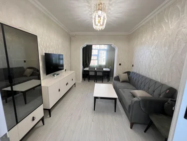 Kirayə 2 otaq mənzil 65m² , Bakı , Nərimanov 