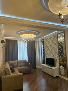 Kirayə 2 otaq mənzil 75m² , Bakı , Yasamal 