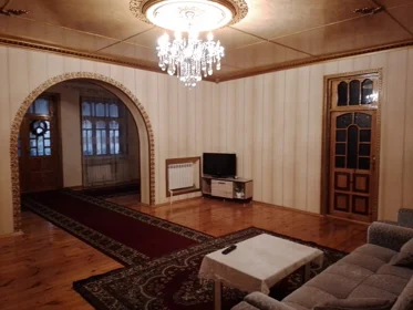 Kirayə 6 otaq bağ evi 221m² , Bakı , Xəzər 