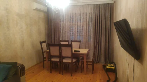 Kirayə 3 otaq mənzil 85m² , Bakı , Xətai , Köhnə Günəşli