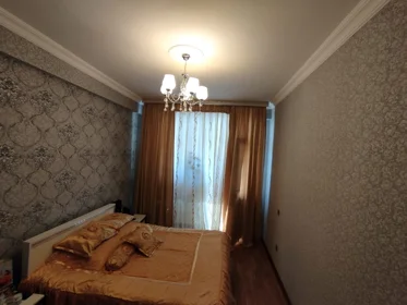 Kirayə 3 otaq mənzil 109m² , Gəncə  