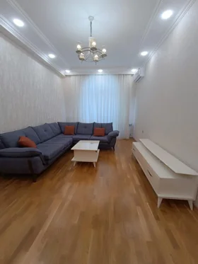 Kirayə 2 otaq mənzil 70m² , Bakı , Nizami 