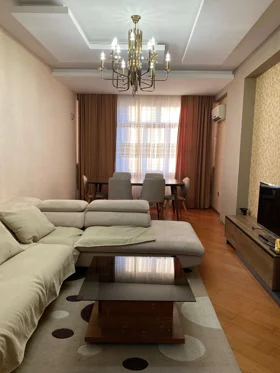 Kirayə 2 otaq mənzil 96m² , Bakı , Nərimanov 