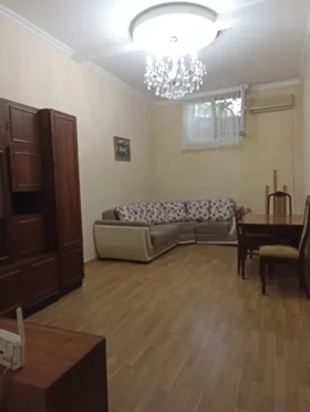 Kirayə 3 otaq bağ evi 70m² , Bakı , Nəsimi 