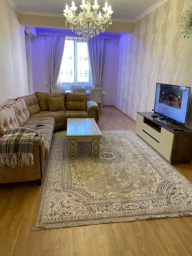 Kirayə 2 otaq mənzil 95m² , Bakı , Nərimanov 