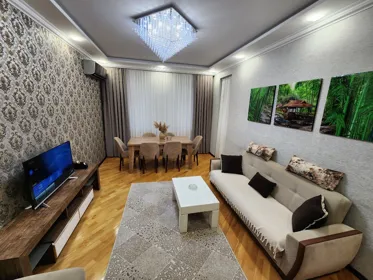 Kirayə 3 otaq mənzil 90m² , Bakı , Nəsimi 