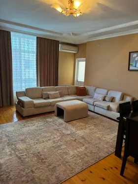 Kirayə 4 otaq mənzil 140m² , Sumqayıt  