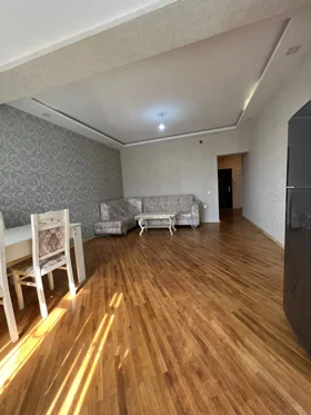 Kirayə 3 otaq mənzil 85m² , Bakı , Xətai 