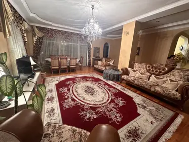 Kirayə 3 otaq bağ evi 150m² , Bakı , Nizami 