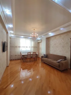 Kirayə 3 otaq mənzil 85m² , Bakı , Xətai 