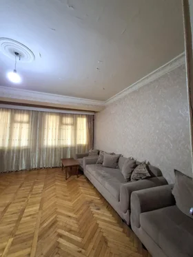 Kirayə 4 otaq mənzil 105m² , Bakı , Yasamal 