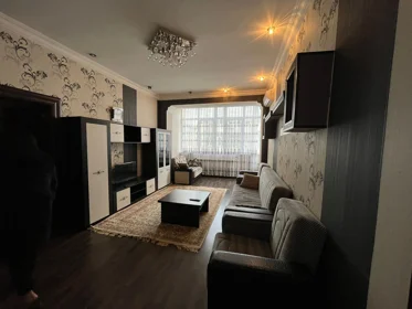 Kirayə 3 otaq mənzil 120m² , Bakı , Nəsimi 