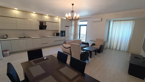 Kirayə 2 otaq mənzil 80m² , Bakı , Yasamal 