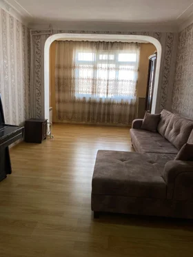 Kirayə 3 otaq mənzil 85m² , Bakı , Nizami 