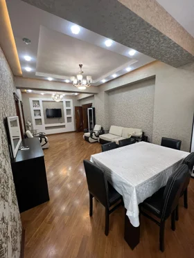 Kirayə 3 otaq mənzil 120m² , Bakı , Yasamal 