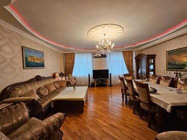 Kirayə 3 otaq mənzil 165m² , Bakı , Yasamal 