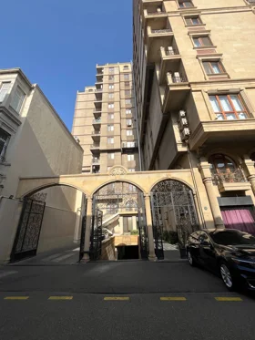 Kirayə 5 otaq mənzil 245m² , Bakı , Səbail 