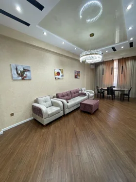 Kirayə 3 otaq mənzil 128m² , Bakı , Nərimanov 