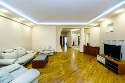 Kirayə 3 otaq mənzil 170m² , Bakı , Nəsimi 