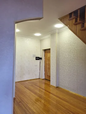 Kirayə 4 otaq mənzil 147.8m² , Bakı , Abşeron 