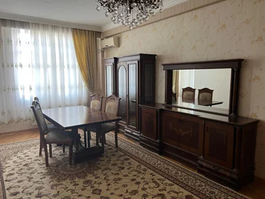 Kirayə 3 otaq mənzil 95m² , Bakı , Xətai 