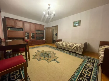 Kirayə 4 otaq mənzil 100m² , Bakı , Nərimanov 